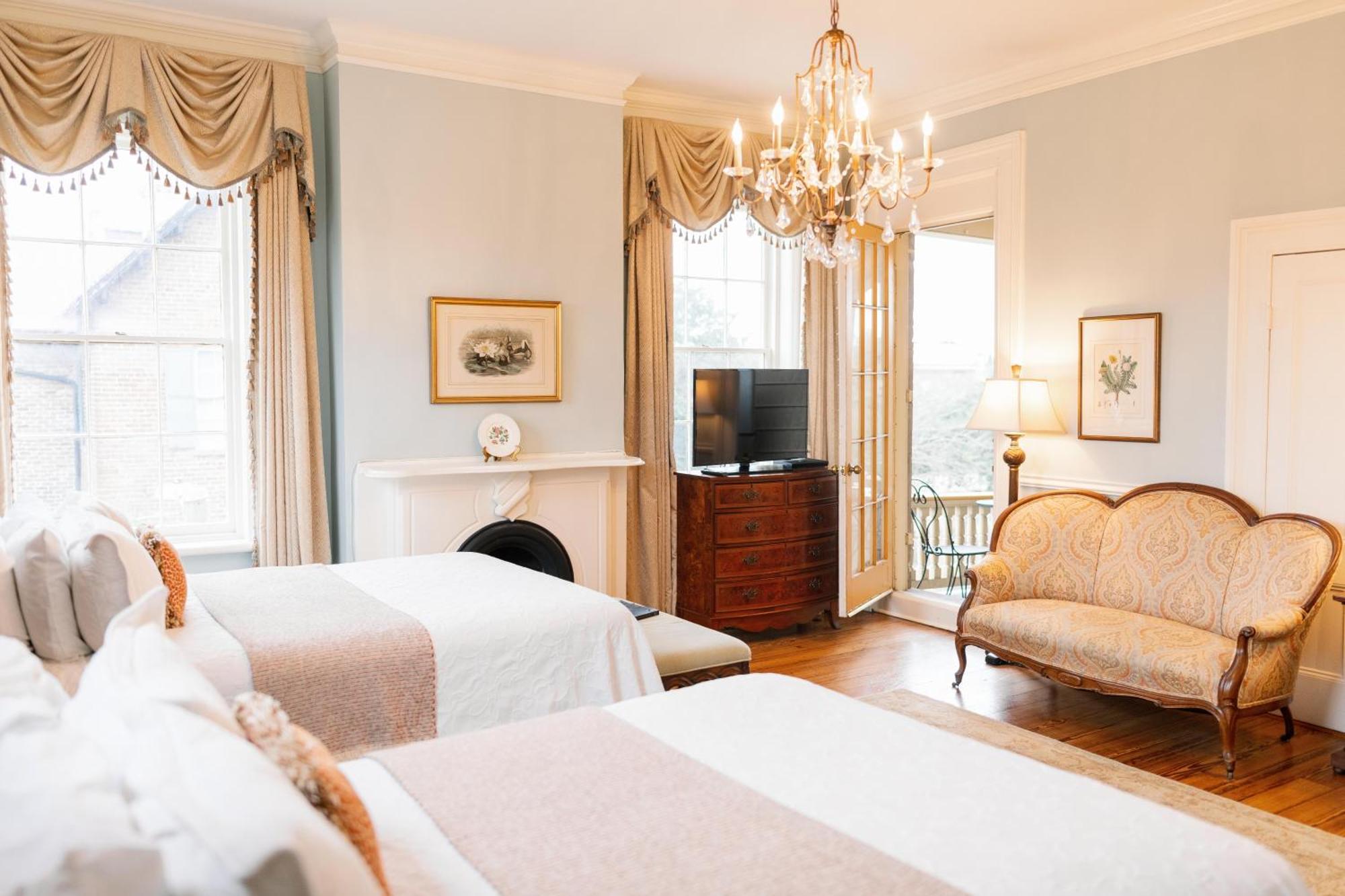 The Gastonian, Historic Inns Of Savannah Collection (Adults Only) Экстерьер фото