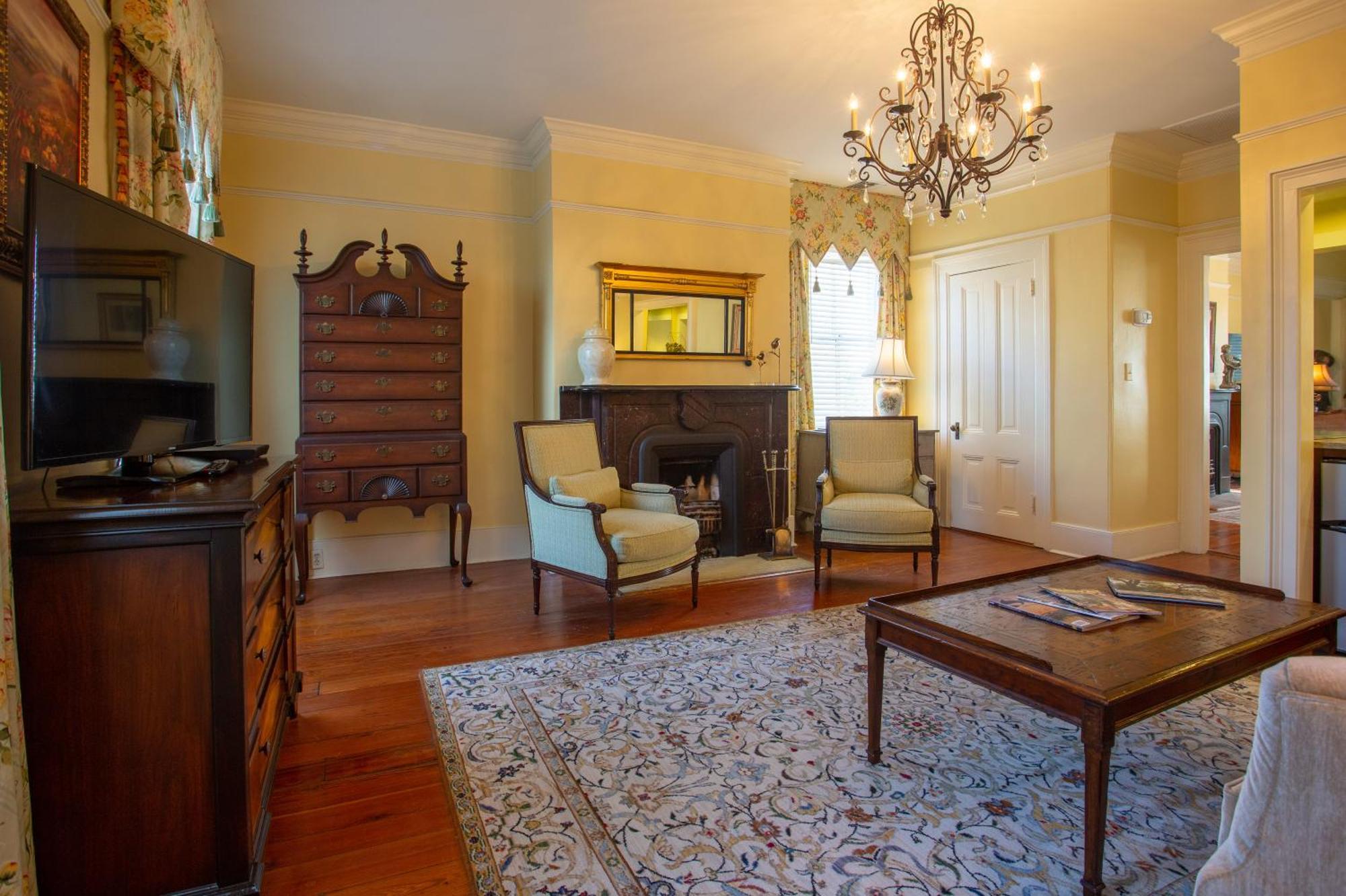 The Gastonian, Historic Inns Of Savannah Collection (Adults Only) Экстерьер фото